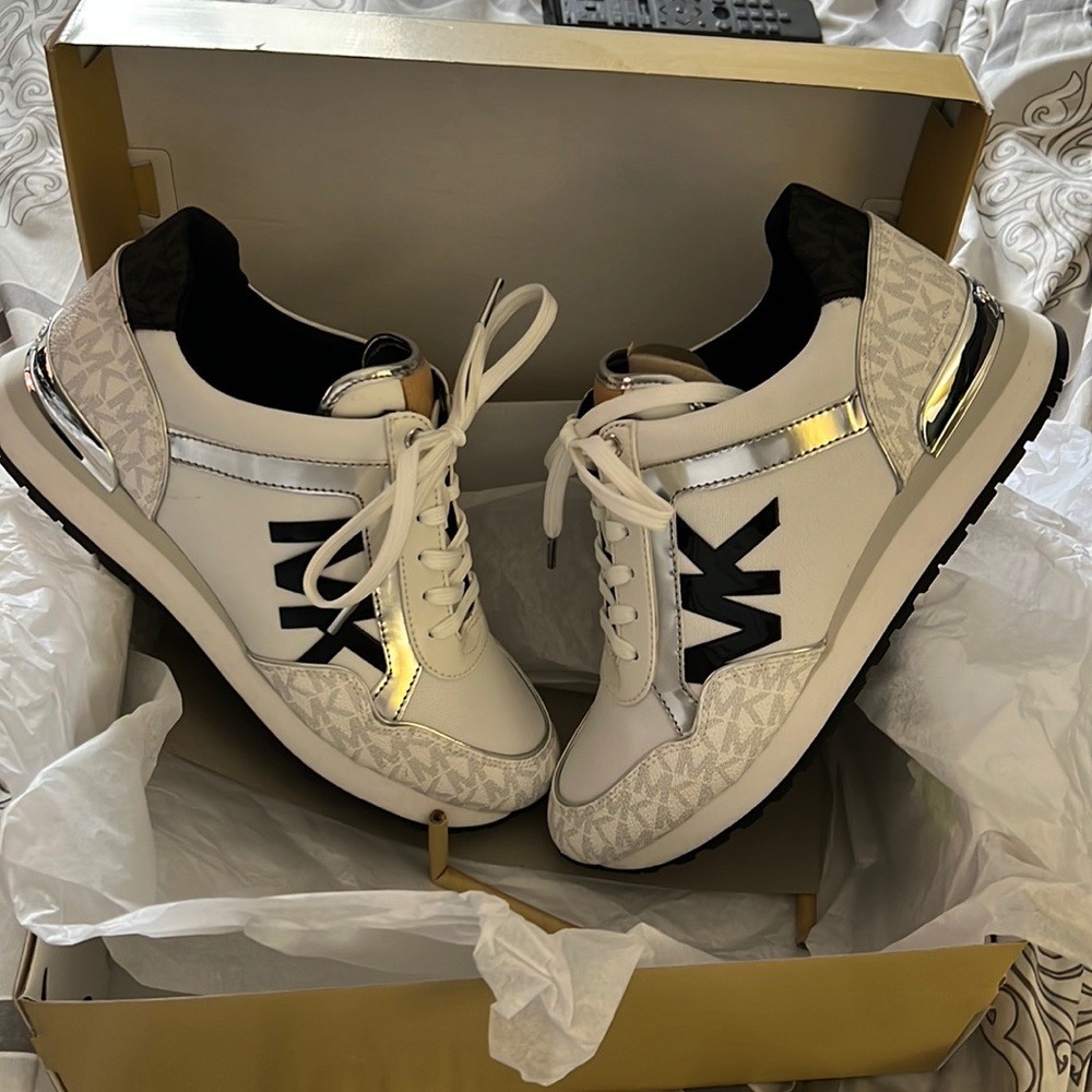 Michael Kors Sneakers